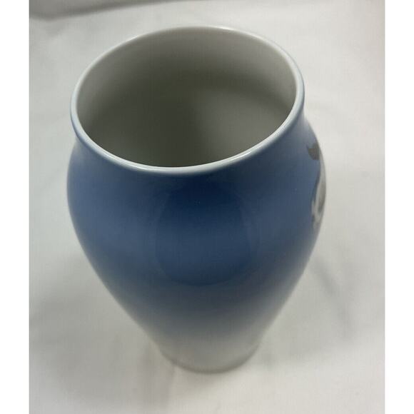 Royal Copenhagen Denmark Vase Porcelain Ceramic Rare- Orchid- #2068/2037 🏺 - Picture 9 of 12